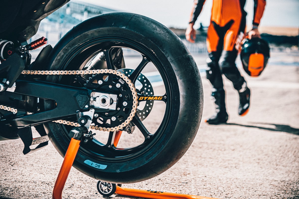 KTM RC 8C