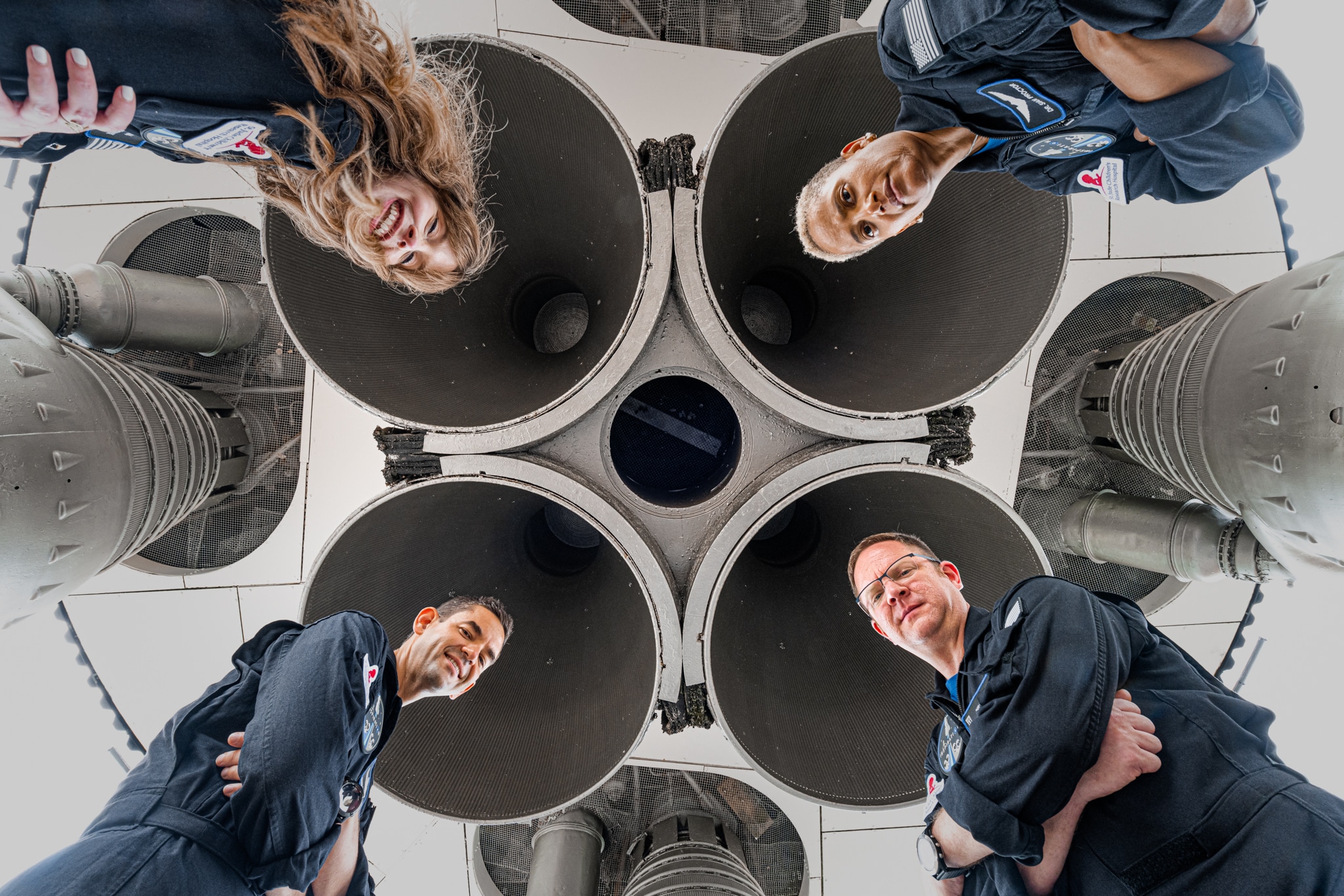 L'equipaggio di Inspiration4 per SpaceX in visita allo Space Camp. La missione sarà documentata da Netflix. Crediti: Inspiration4 / John Kraus.
