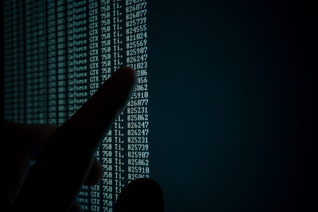Il chip sviluppato dai ricercatori della TUM utilizza le tecniche della crittografia post-quantica, grazie alla quale è possibile realizzare algoritmi di cyber-security sempre più efficaci contro gli attacchi hacker.