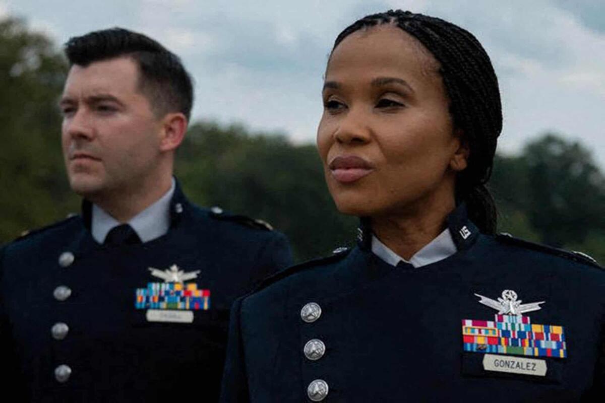 La nuova uniforme della Space Force si ispira ai più famosi sci-fi - Nuova uniforme per la Space Force. Crediti: AFP/DoD