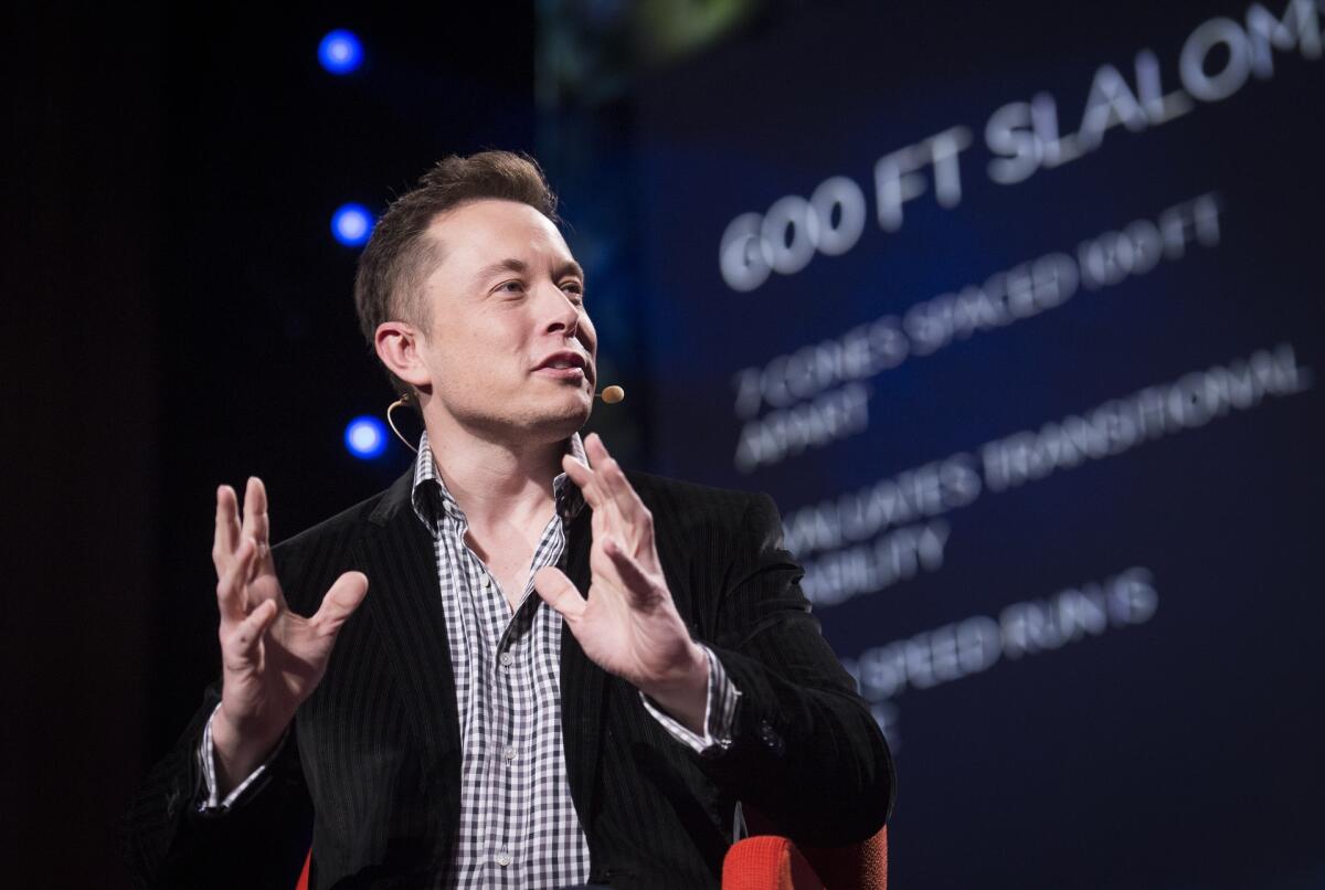 Elon Musk guadagna in 1 ora quanto un italiano in 1560 anni - Elon Musk, serial entrepreneur, at TED2013: The Young, The Wise, The Undiscovered.  Wednesday, February 27, 2013, Long Beach, CA. Photo: James Duncan Davidson