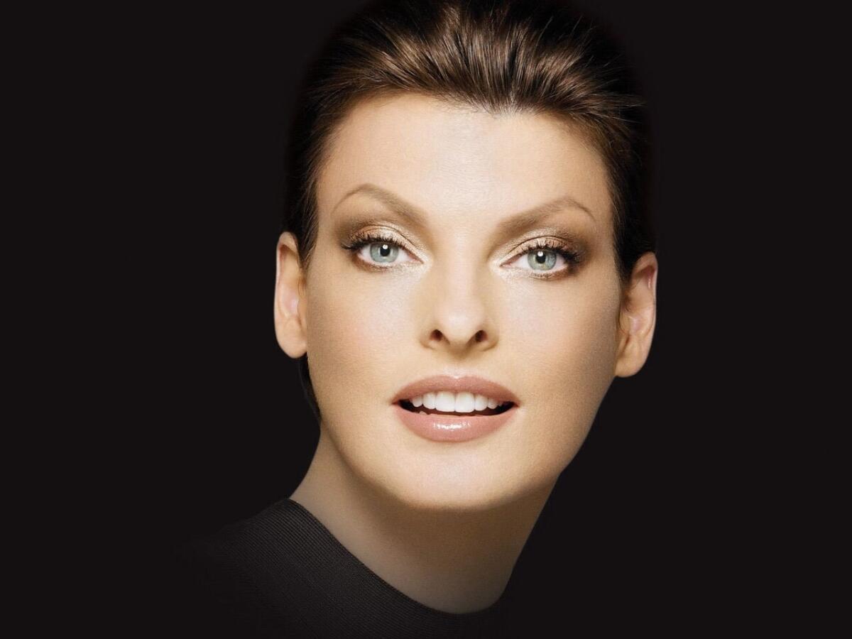 Criolipolisi: che cos’è il trattamento che ha “sfigurato” la top model Linda Evangelista - 