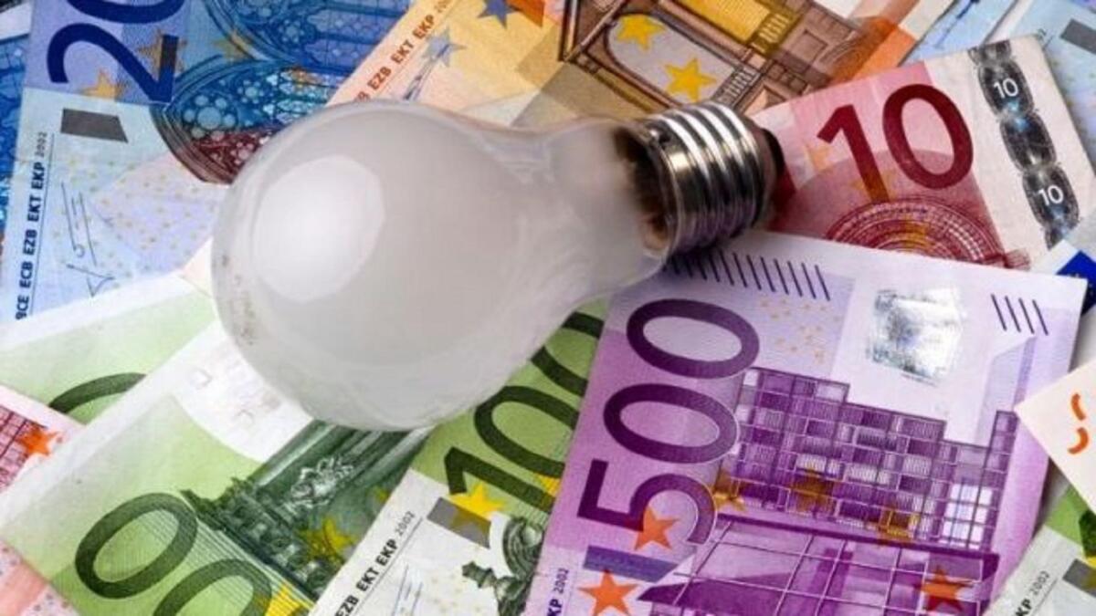 Rincari record in bollette di luce e gas: come possiamo difenderci? - 