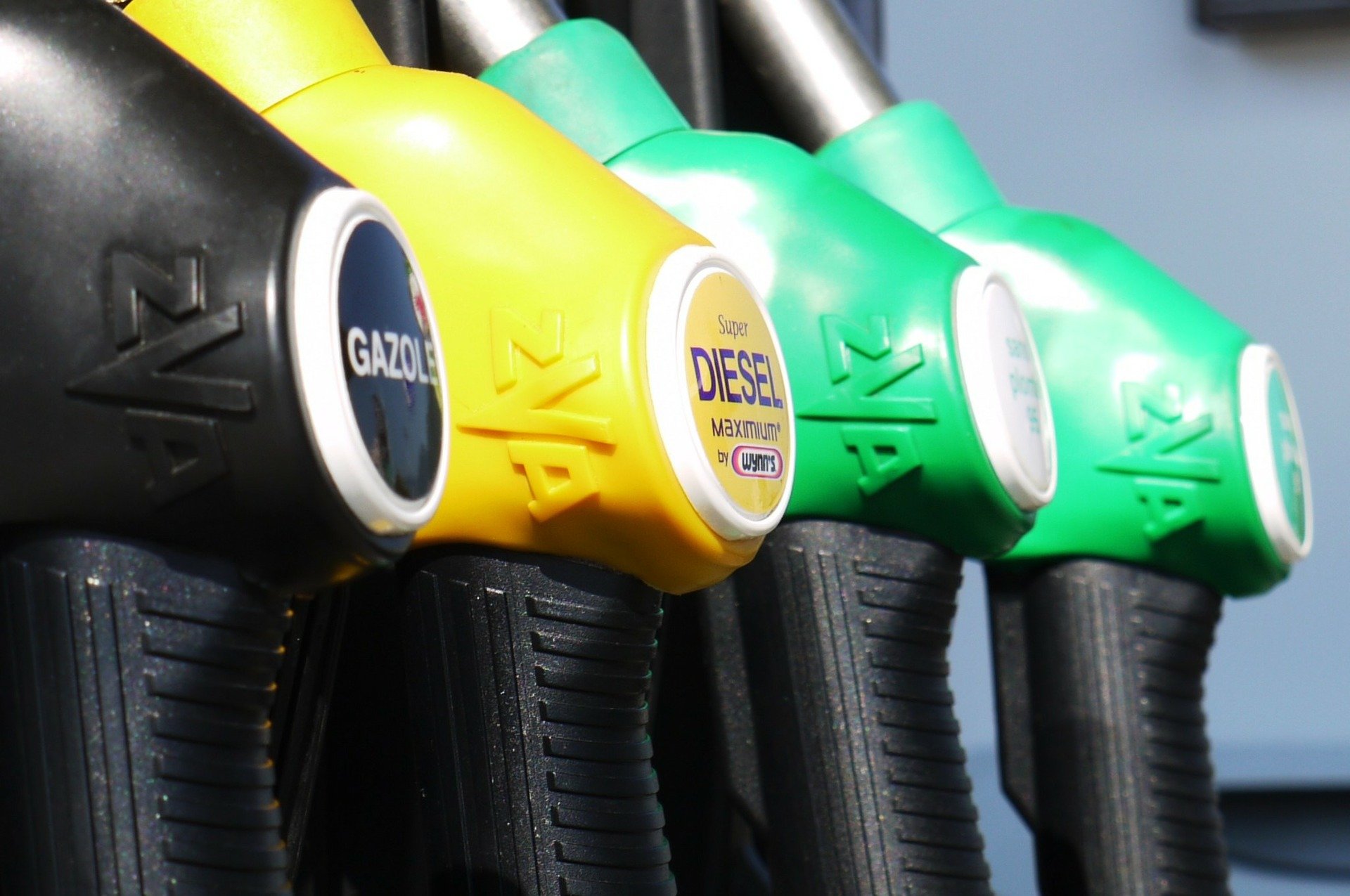 Regno Unito e le code per fare benzina: i motivi
