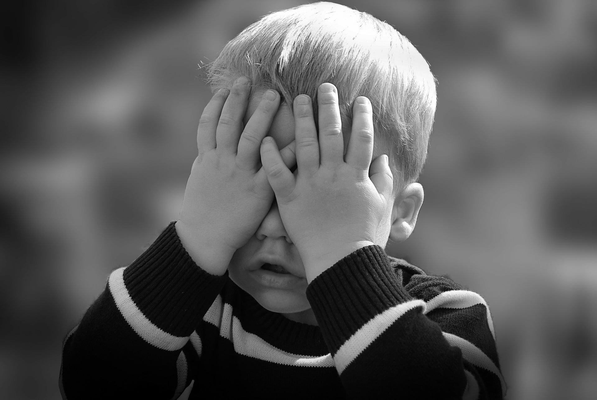 I bambini con disabilità visive preferiscono il tatto all’udito