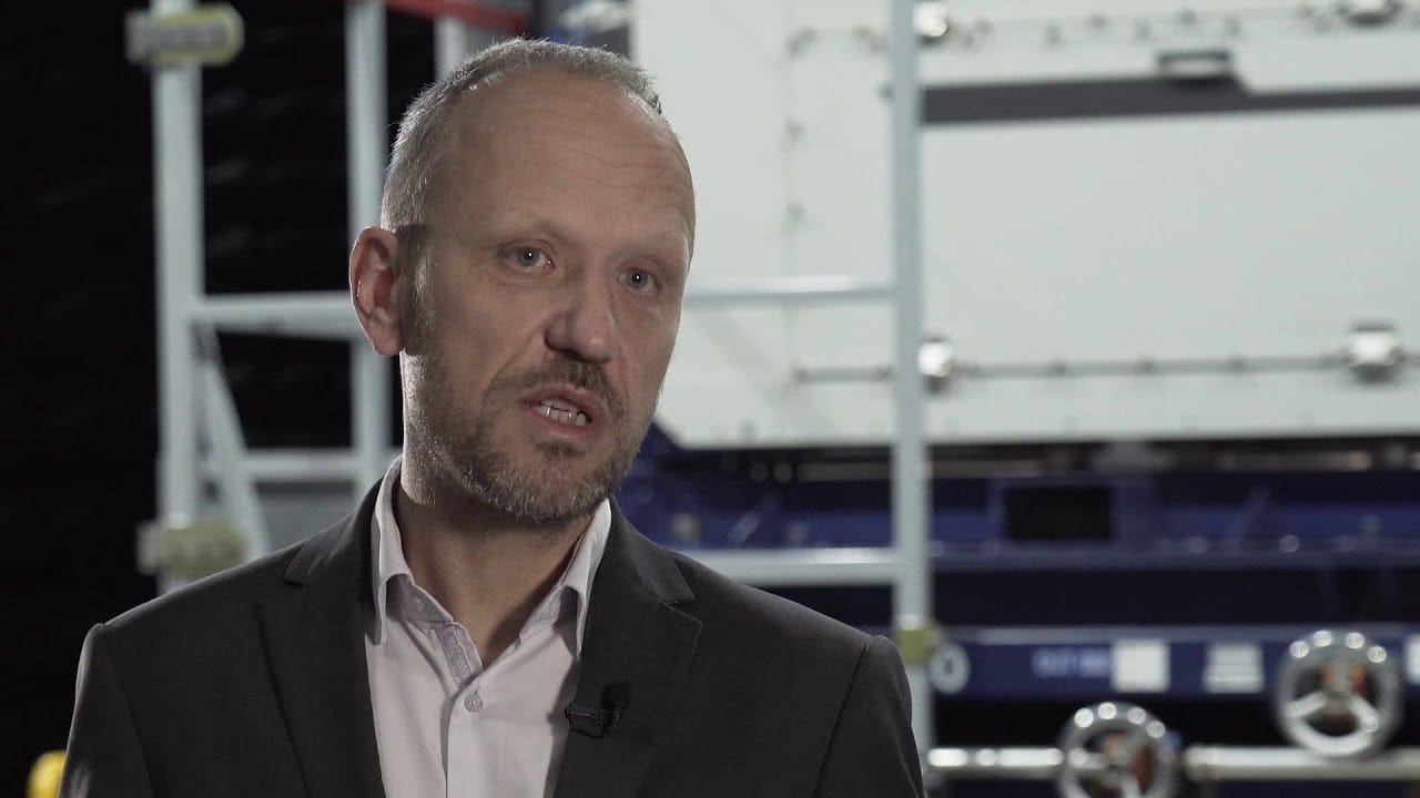 Il radar Thales Sea Fire è completamente digitale e approvato dalla Direction Générale de l'Armement(DGA). L'autorizzazione giunge in seguito ai test e alle necessarie verifiche effettuate a Saint-Mandrier, iltrial centre di riferimento per le forze naval