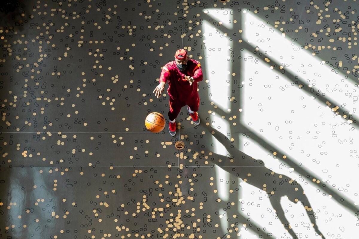 Il LeBron James Innovation Center presso la sede Nike - Ph: olsonkundig.com