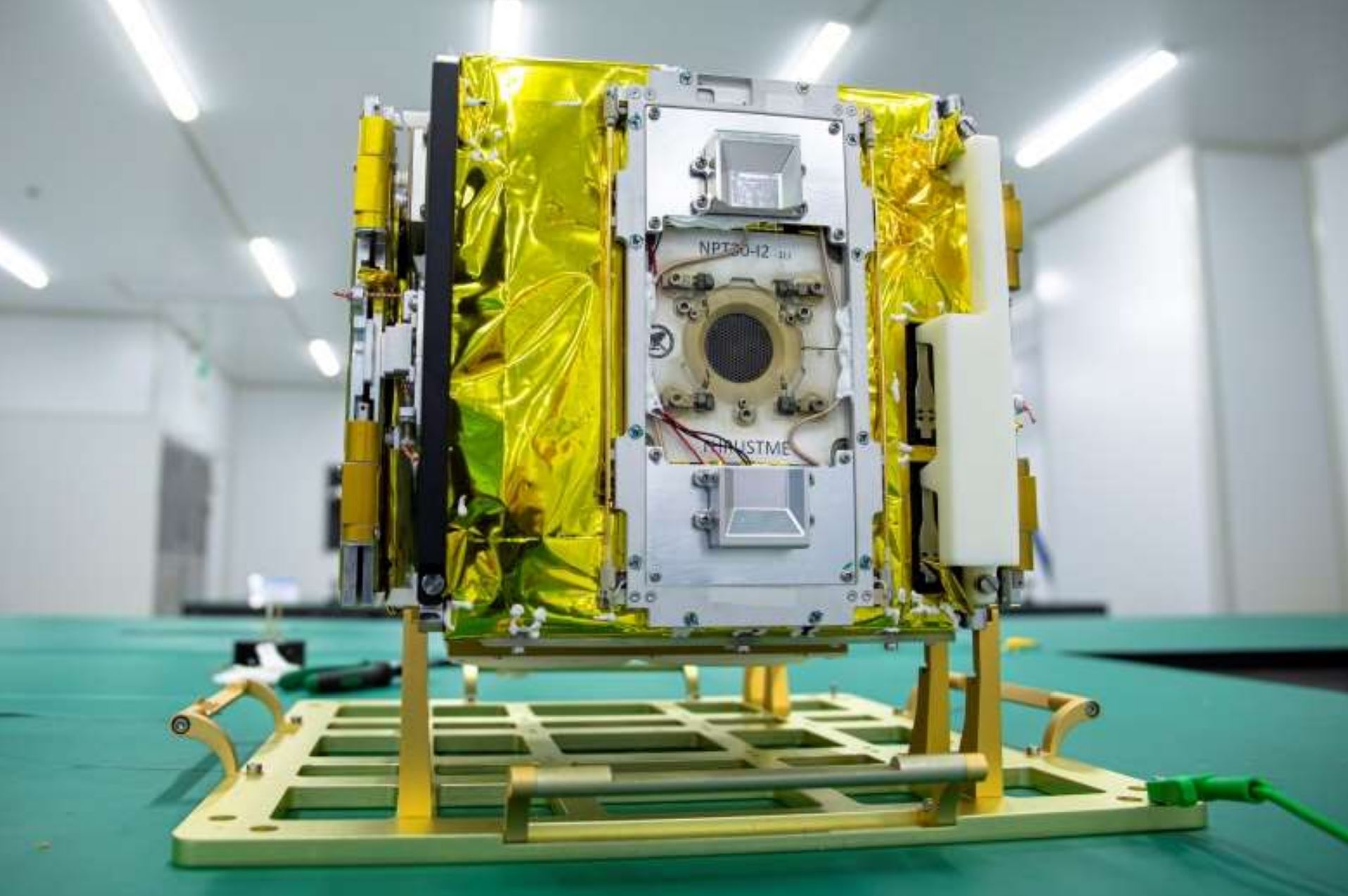 Cubesat con propulsore allo iodio. Crediti: ThrustMe