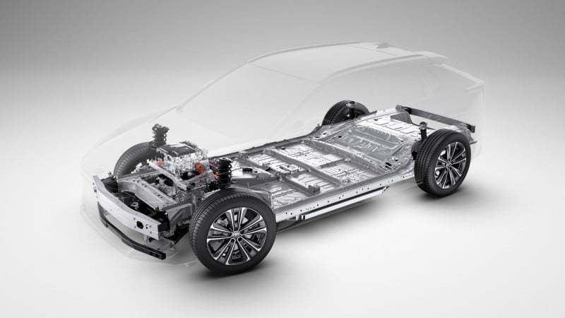 Ecco la prima Toyota elettrica: il suo nome è bZ4X