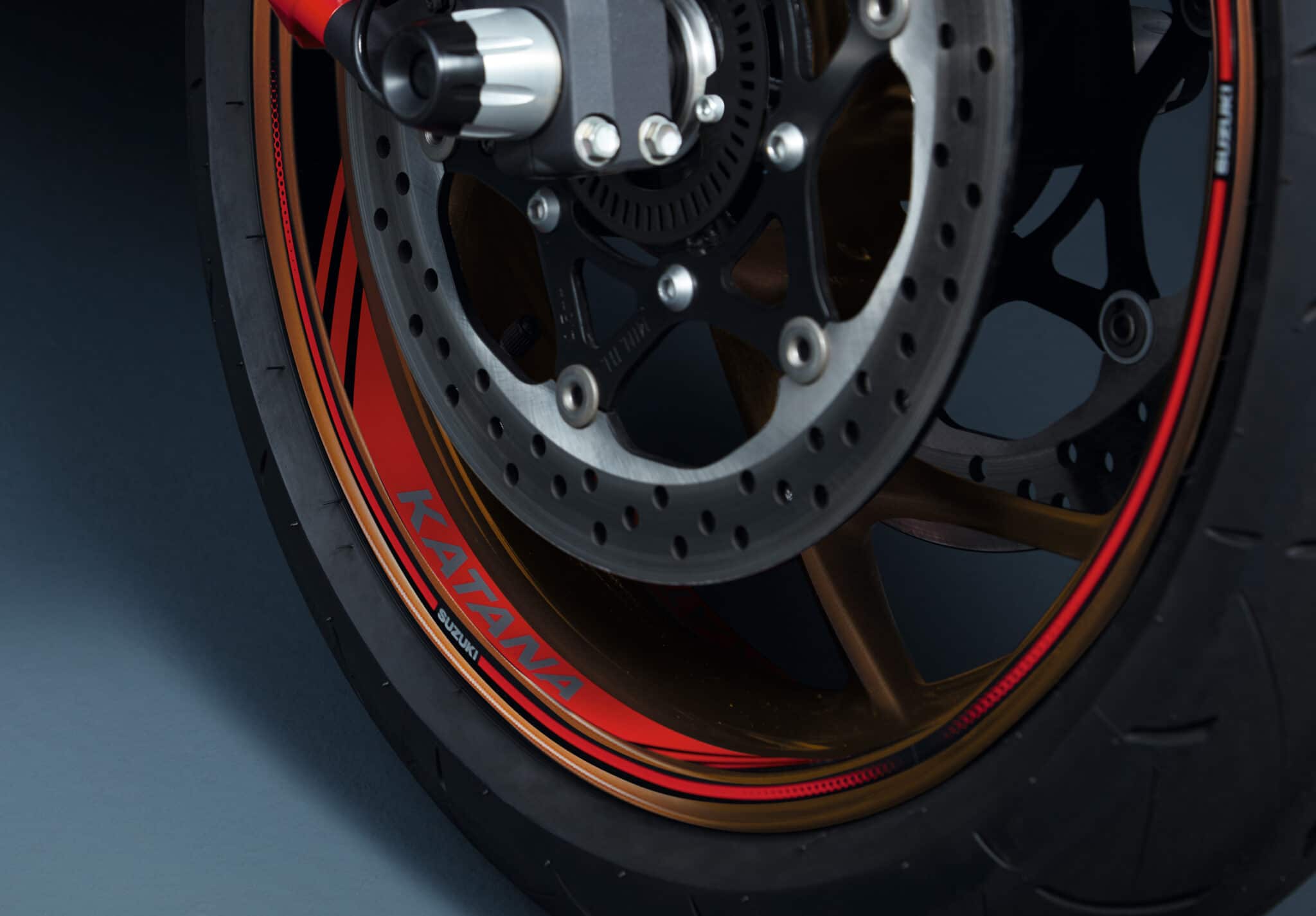 Suzuki Katana MY2022: all'EICMA 2021 si mostra in tutto il suo splendore