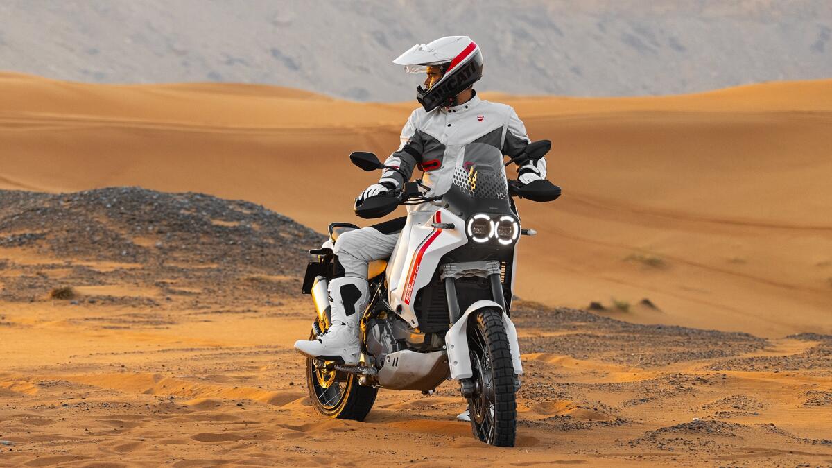 Ducati DesertX 2022: l'ultimo episodio  della World Premiére - Ducati DesertX 2022 www.ducati.com