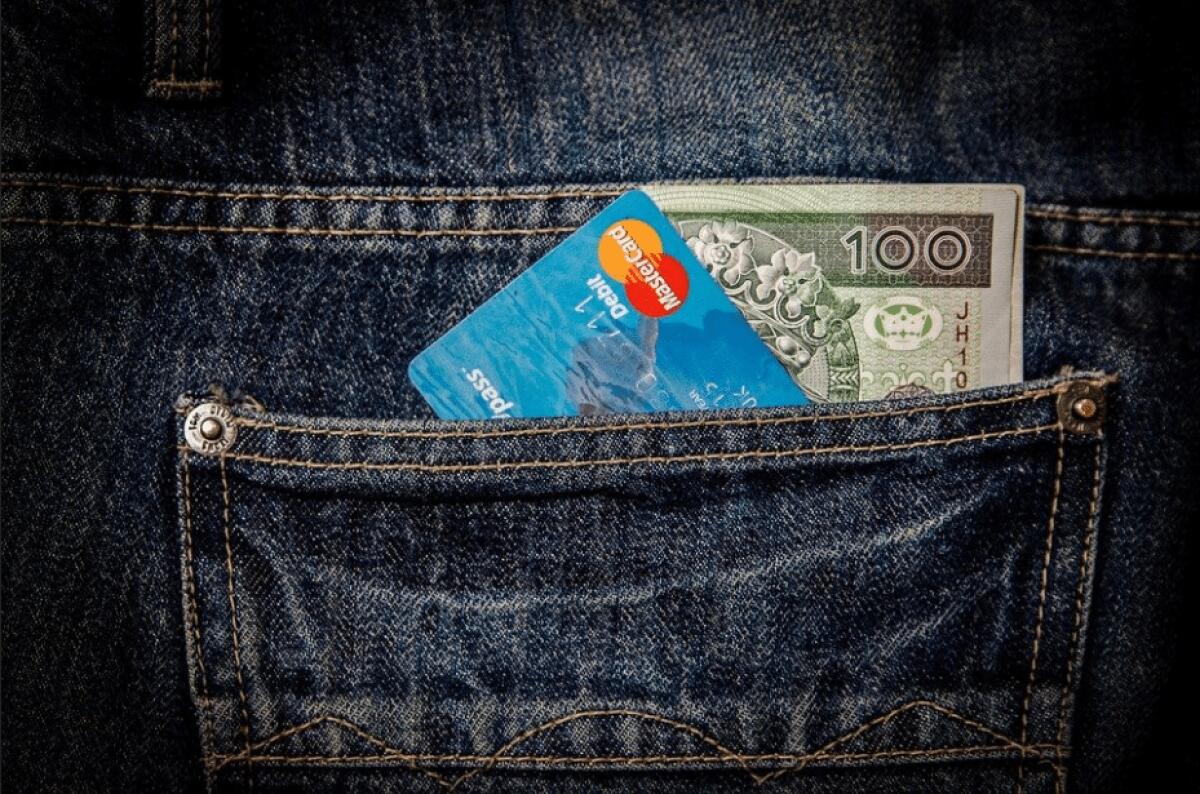 Schema Ponzi: come riconoscere una truffa organizzata - 