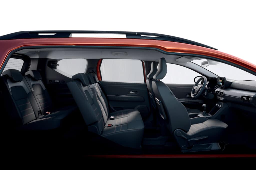Dacia Jogger: quanto costa la familiare low cost