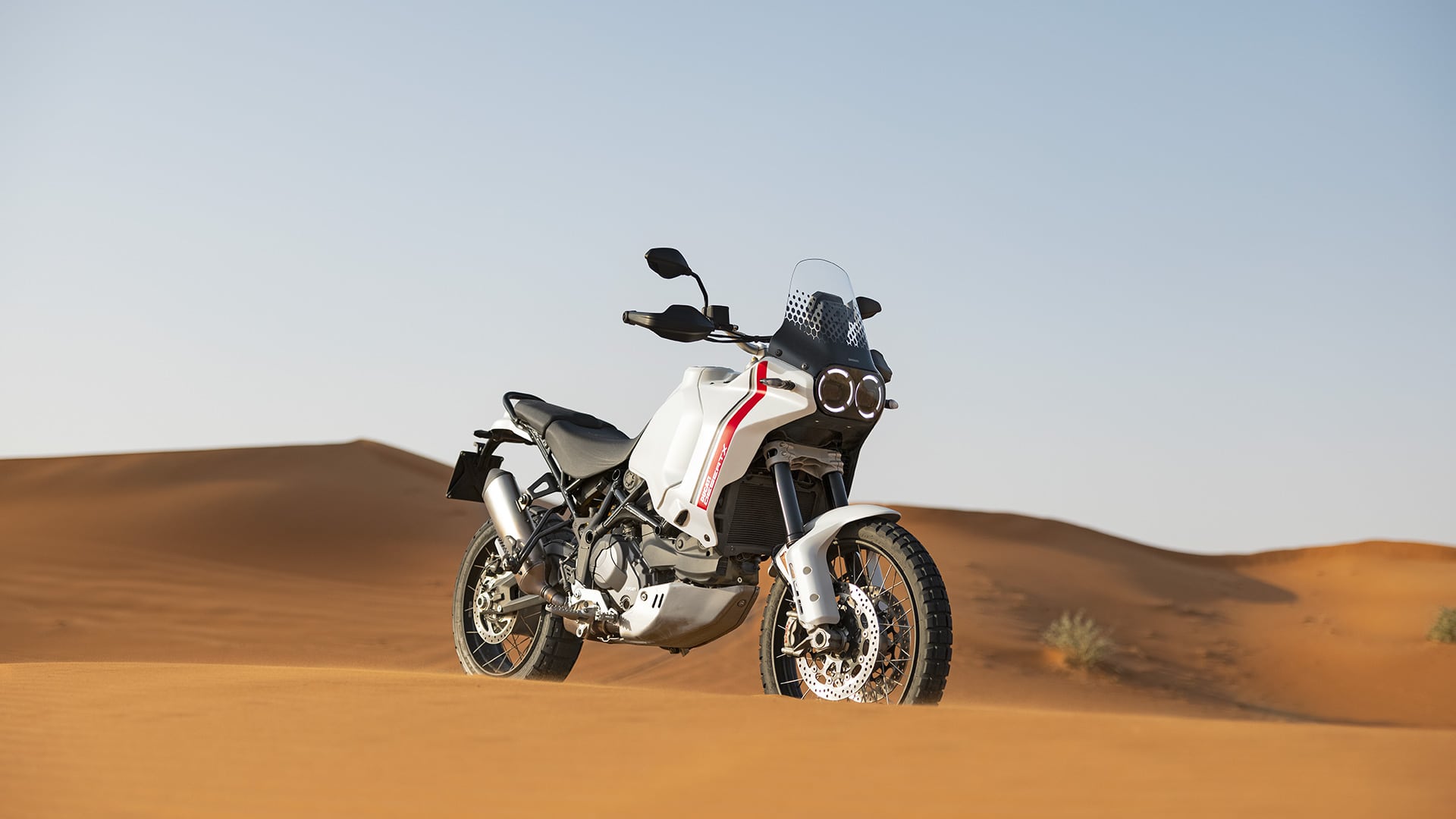 Ducati DesertX 2022