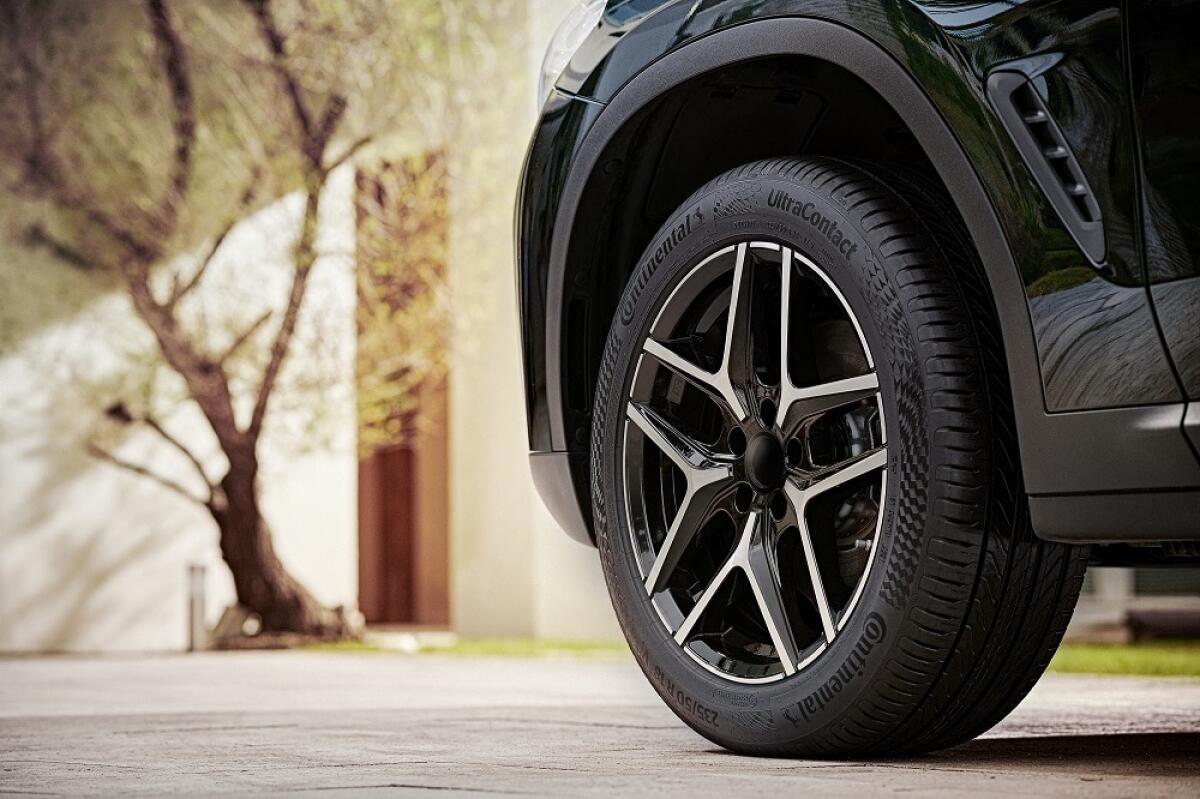 Nuovo Continental UltraContact: per la mobilità del futuro - Nuovo Continental UltraContact www.continental.com