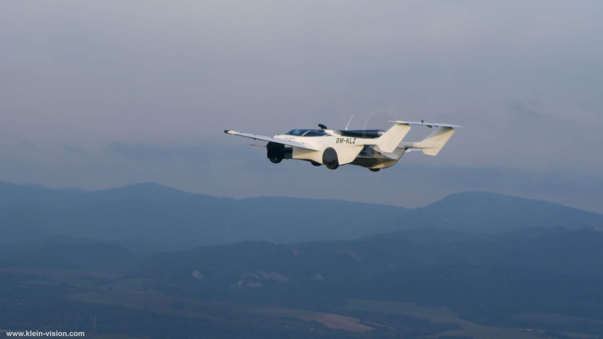 La AirCar in volo - Crediti foto: ufficio stampa Klein Vision