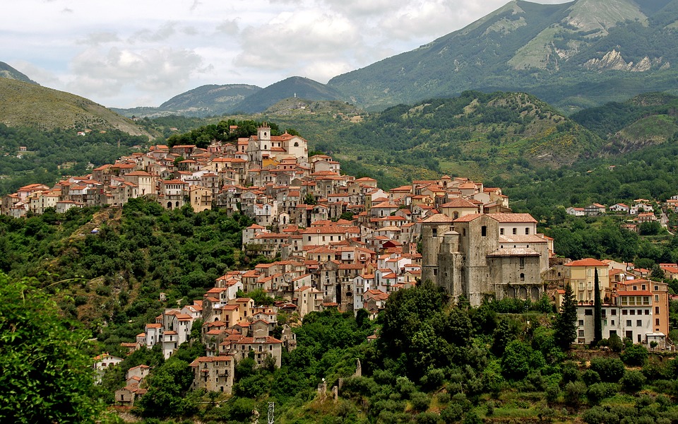 borgo di Rivello, Basilicata credits : pixabay.com