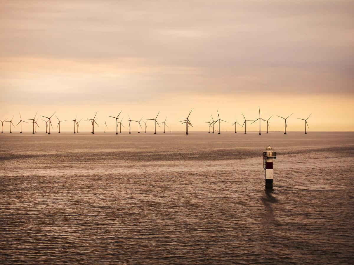 HVDC: trasmissione in corrente continua per l'eolico offshore - pixabay.com