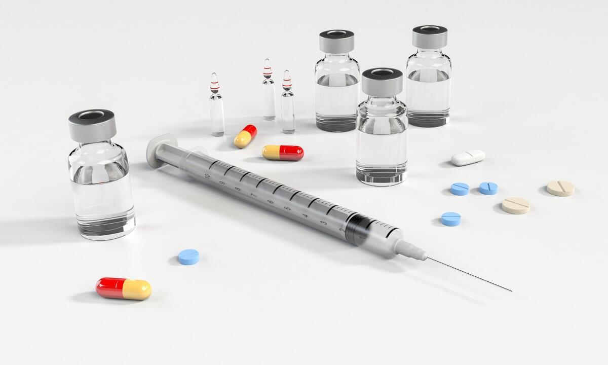 Pillola autoiniettante con ago retrattile trasporta farmaci nello stomaco - 