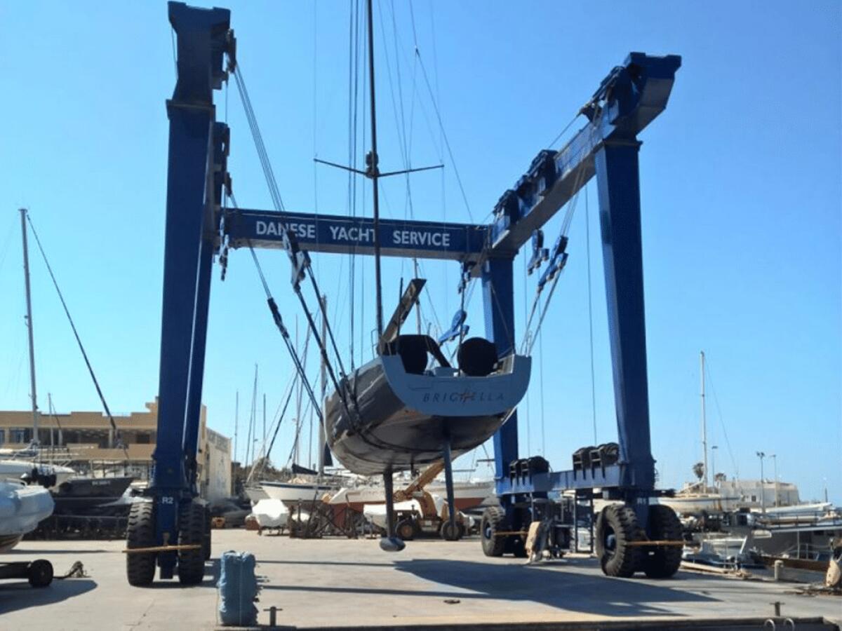 Incidente sul lavoro nei cantieri di Brindisi: ferito uno studente - 