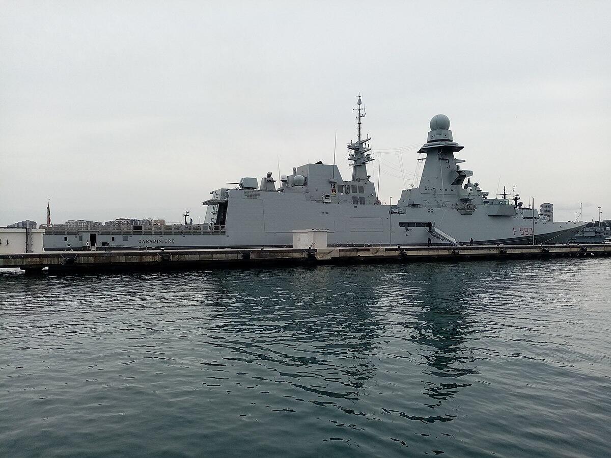 Insulti e pietre contro la Marina italiana: “Siete degli assassini” - smart