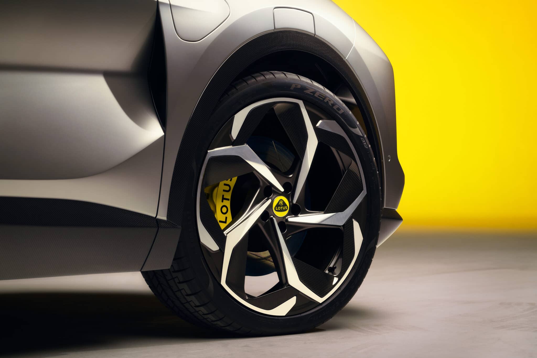 Lotus Eletre: il primo Hyper-SUV elettrico al mondo