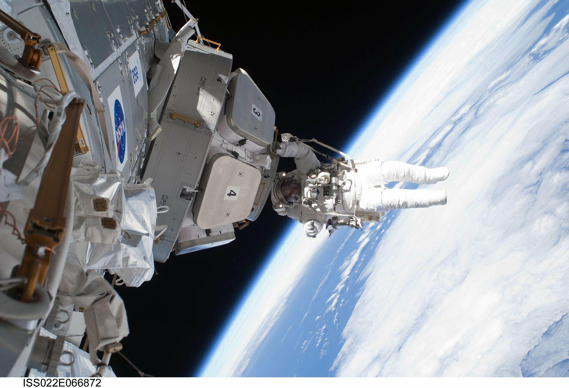 Scott Kelly discute con il vicepresidente del consiglio di sicurezza russo