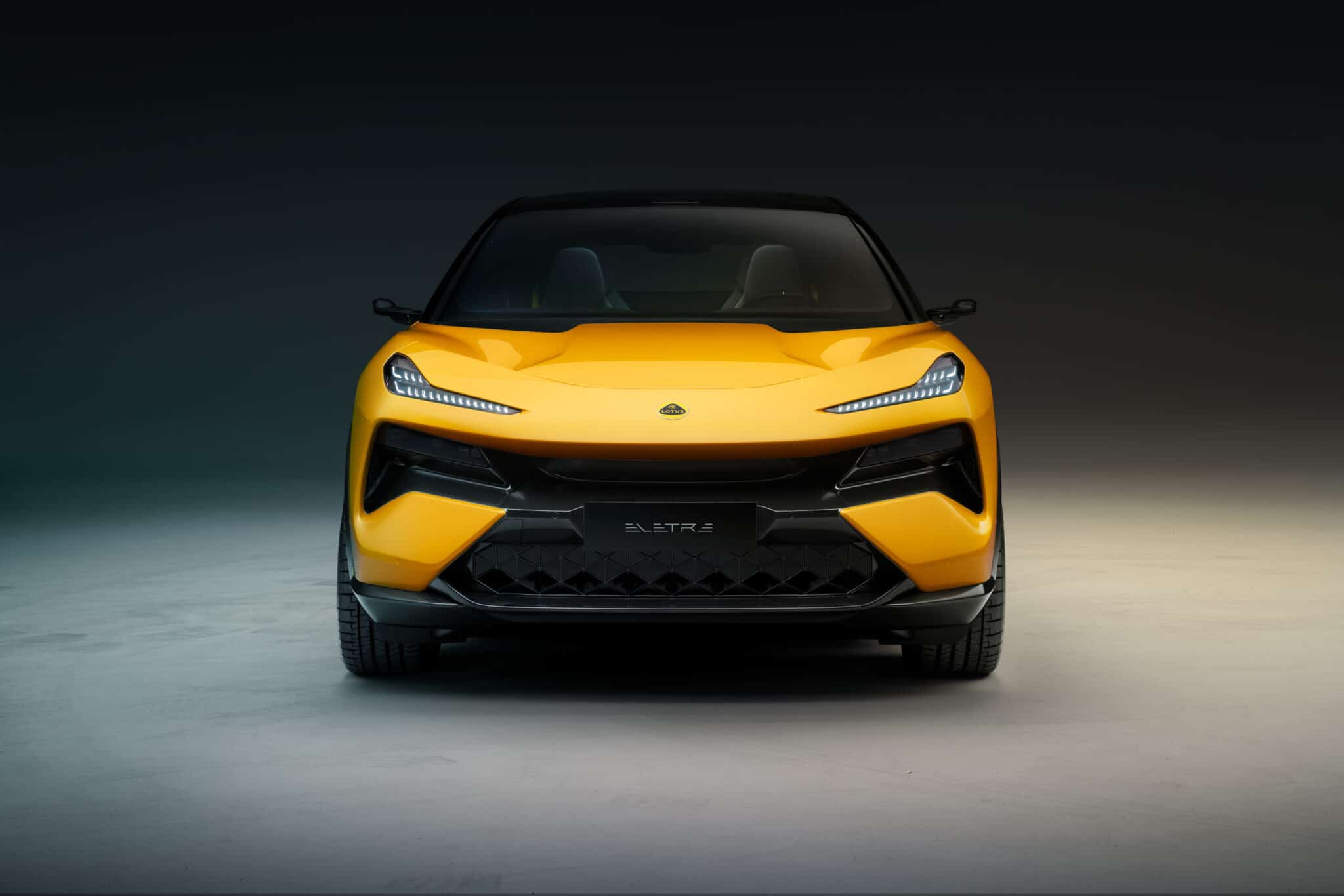 Lotus Eletre: il primo Hyper-SUV elettrico al mondo