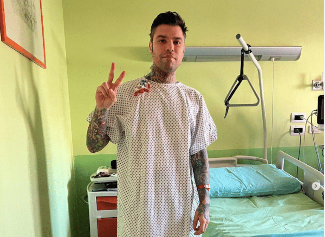 Fedez operato per tumore al pancreas: arriva la conferma del rapper