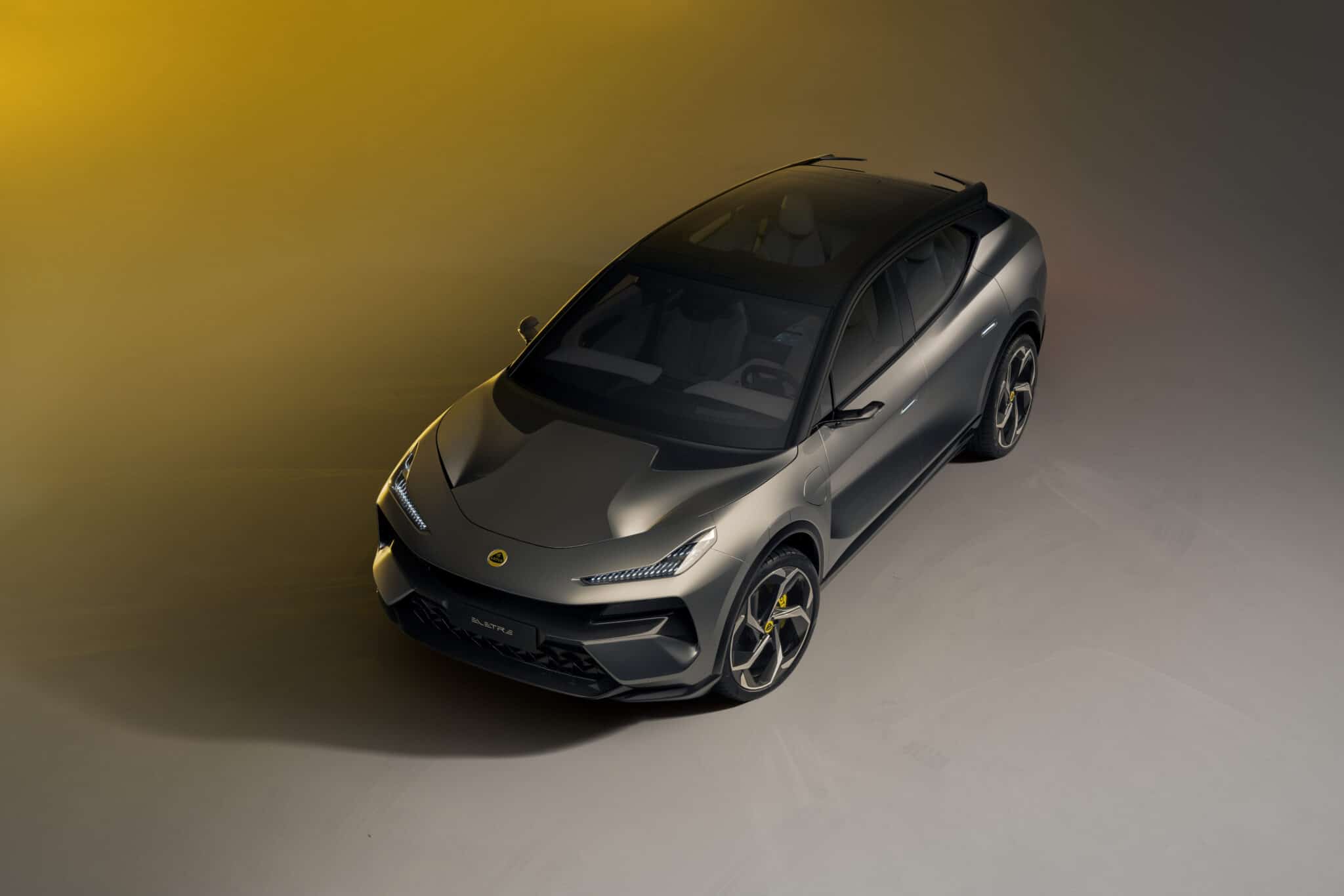 Lotus Eletre: il primo Hyper-SUV elettrico al mondo