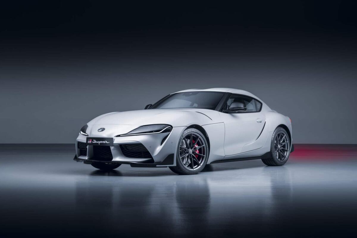 Toyota Supra, ufficiale: arriva la versione con cambio manuale - 