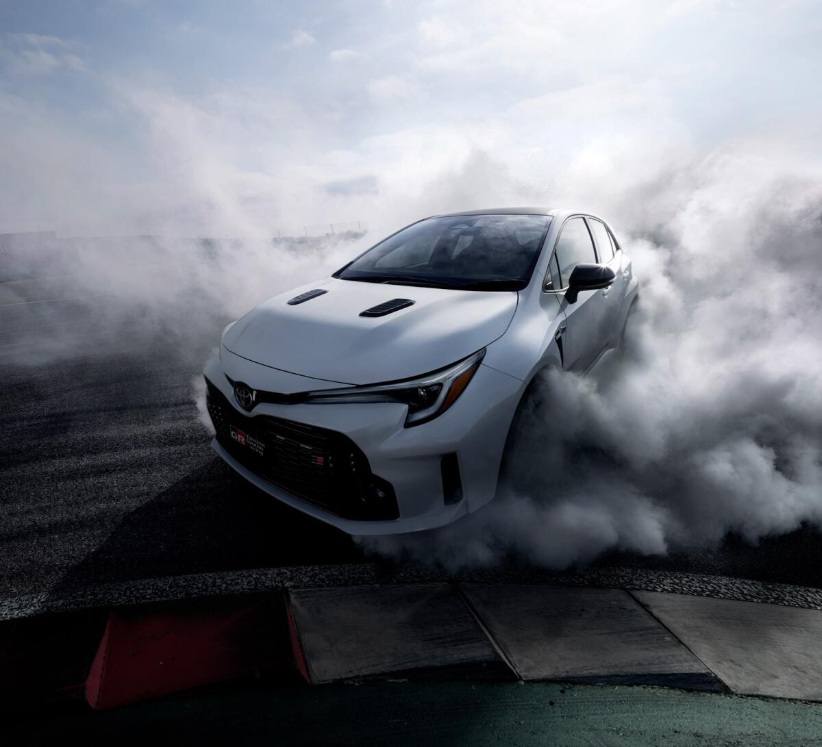 Nuova Toyota GR Corolla, la sportiva con 300 CV e trazione integrale - 