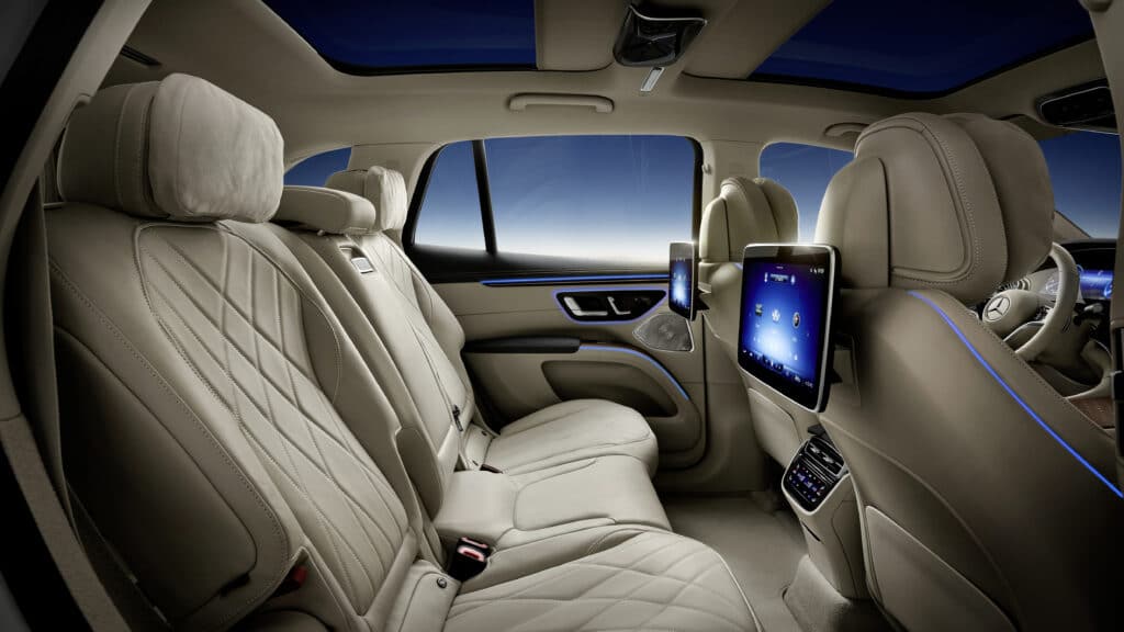 EQS SUV: ecco la Mercedes elettrica top di gamma che sfiderà la BMW iX