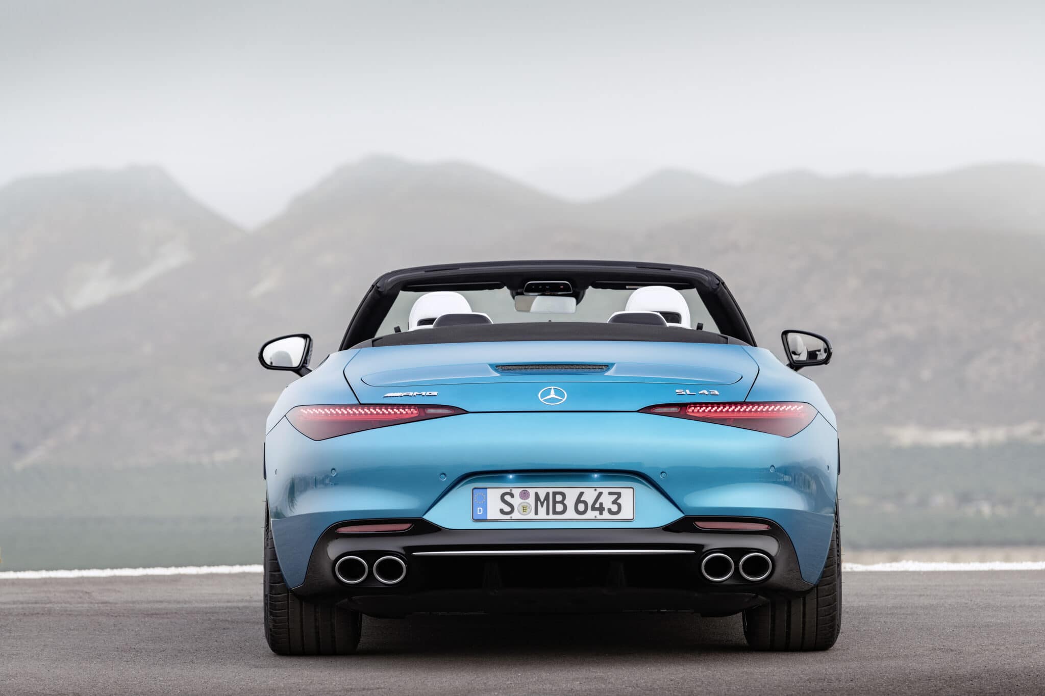 Mercedes-AMG SL 43: l'entry level con tecnologia da Formula 1