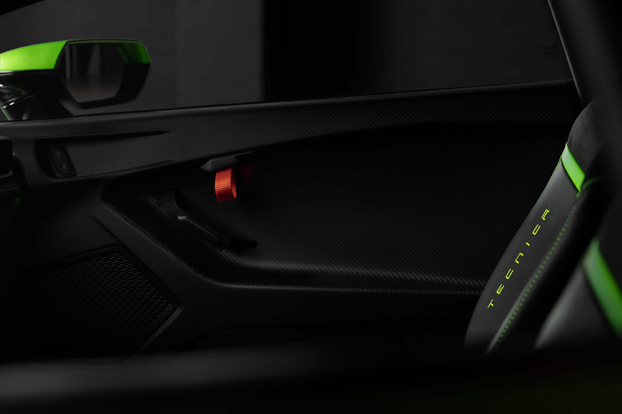 Interni Huracan Tecnica