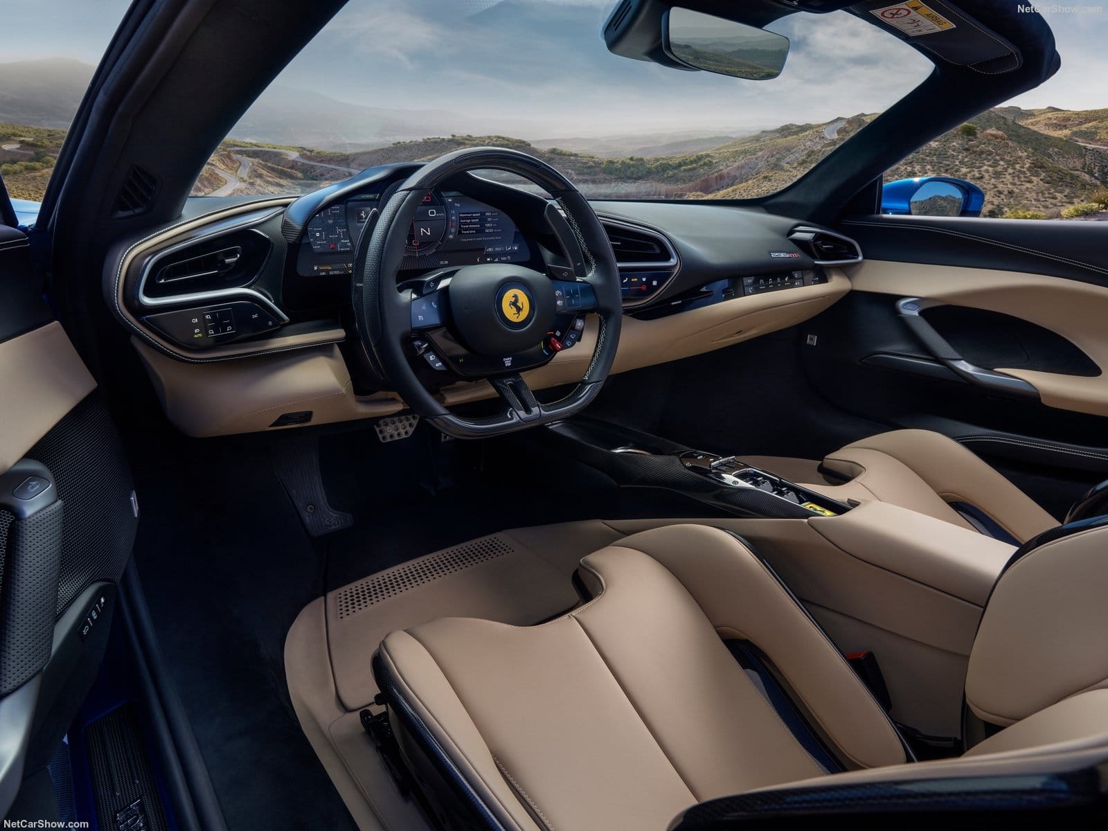 Ferrari 296 GTS: arriva la decappottabile ibrida da 830 cv