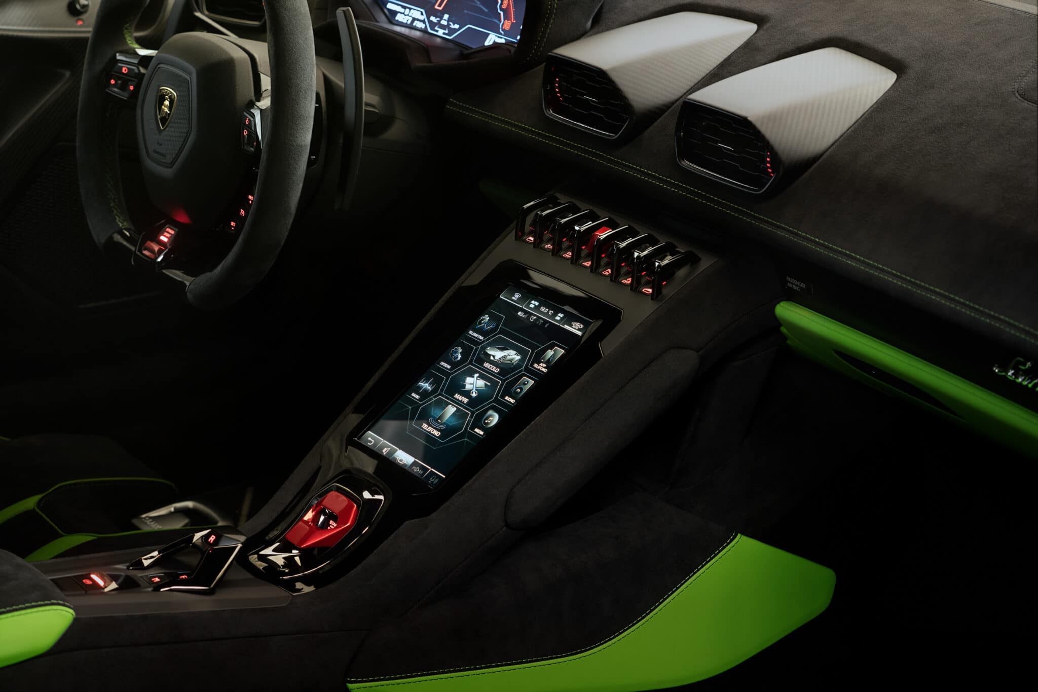 Interni Huracan Tecnica