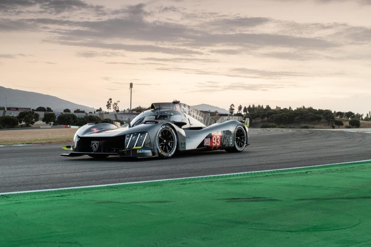Peugeot 9X8 debutterà nella 6 Ore di Monza: ecco com'è cambiata rispetto al prototipo - Peugeot 9X8 debutterà nella 6 Ore di Monza: ecco com'è cambiata rispetto al prototipo