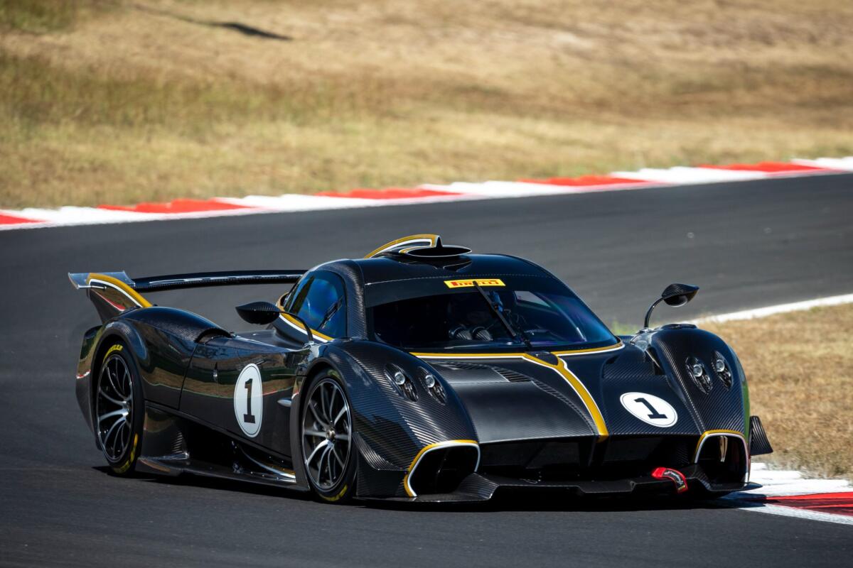 Motor Valley Fest 2022: in esposizione la Pagani Huayra R per la prima volta in Italia - 