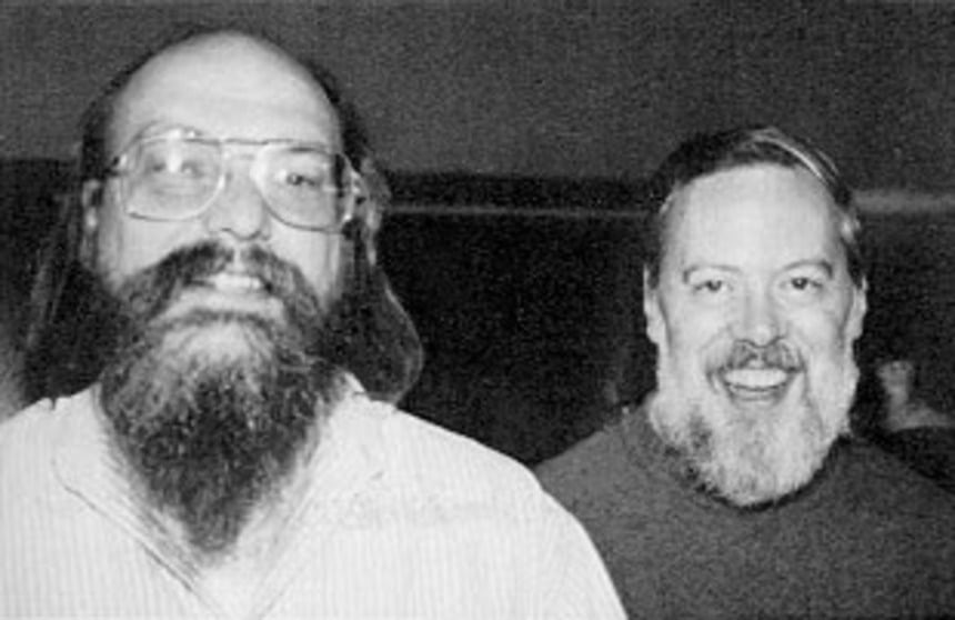 Ken Thompson 4 febbraio 1943, Dennis Ritchie 9 settembre 1941-12 ottobre 2011