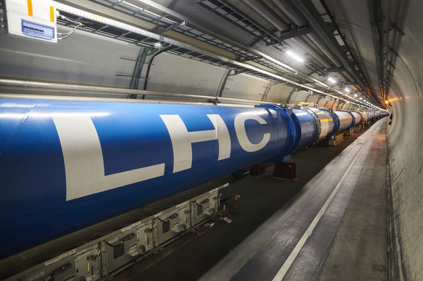 The LHC tunnel at point 1. Credits: CERN