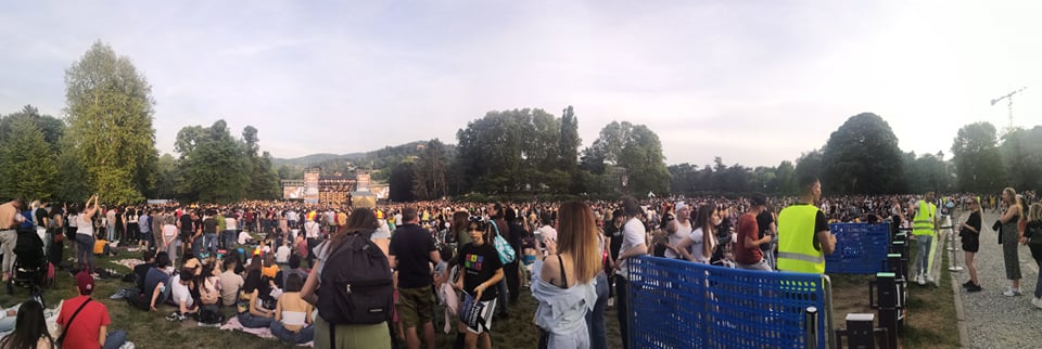 Grande affluenza all'Eurovision Village. Parco del Valentino, Torino.