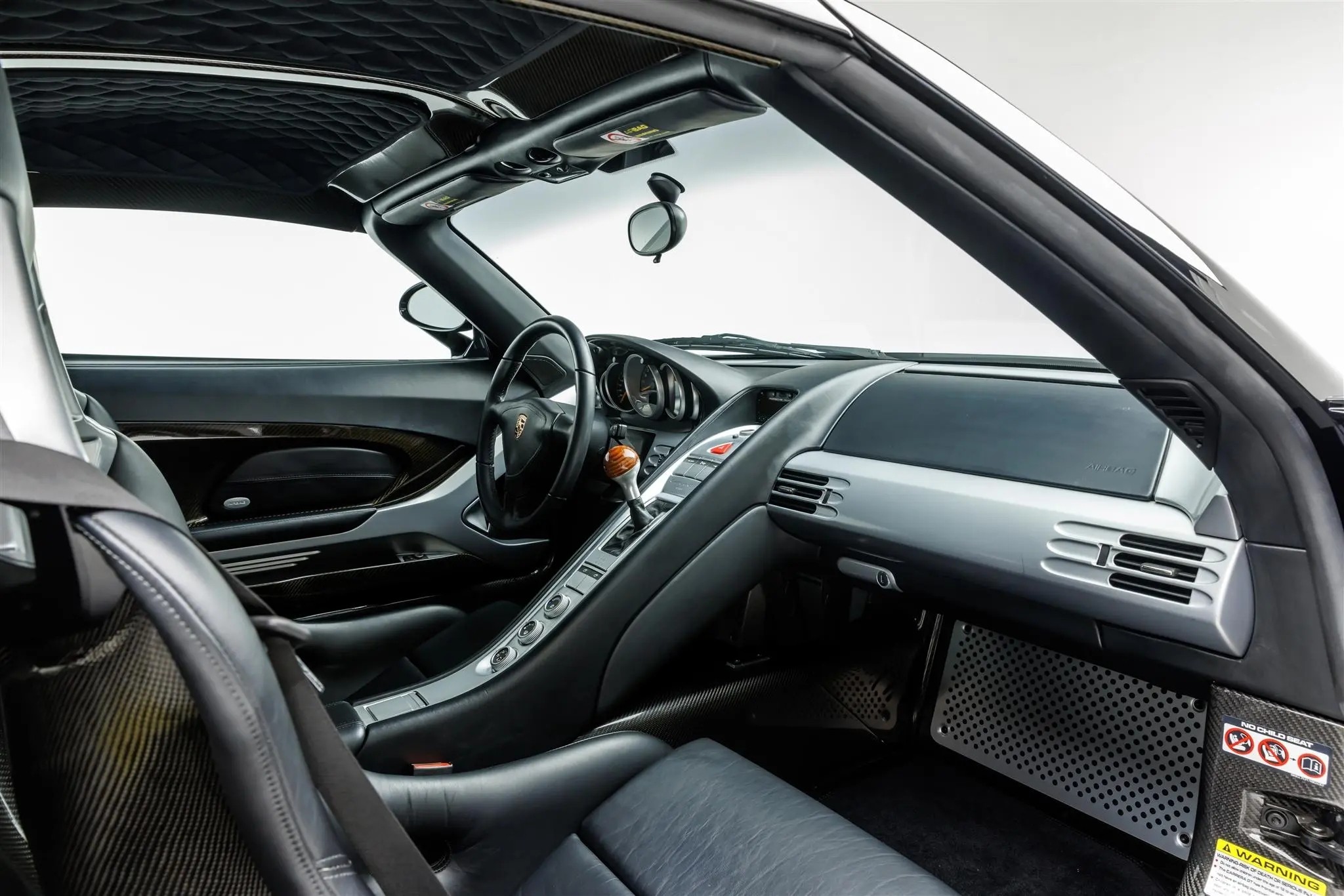 Porsche Carrera GT: la supercar con il V10 progettato per la 24 Ore di Le Mans