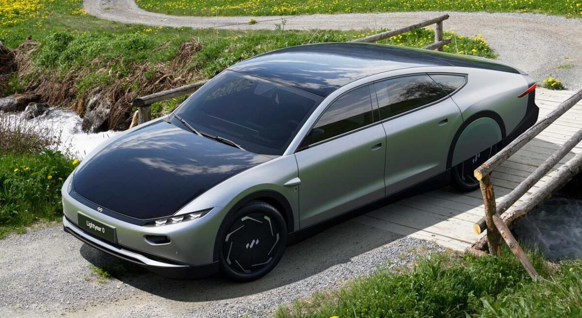 Comincia la produzione dell'auto solare - 