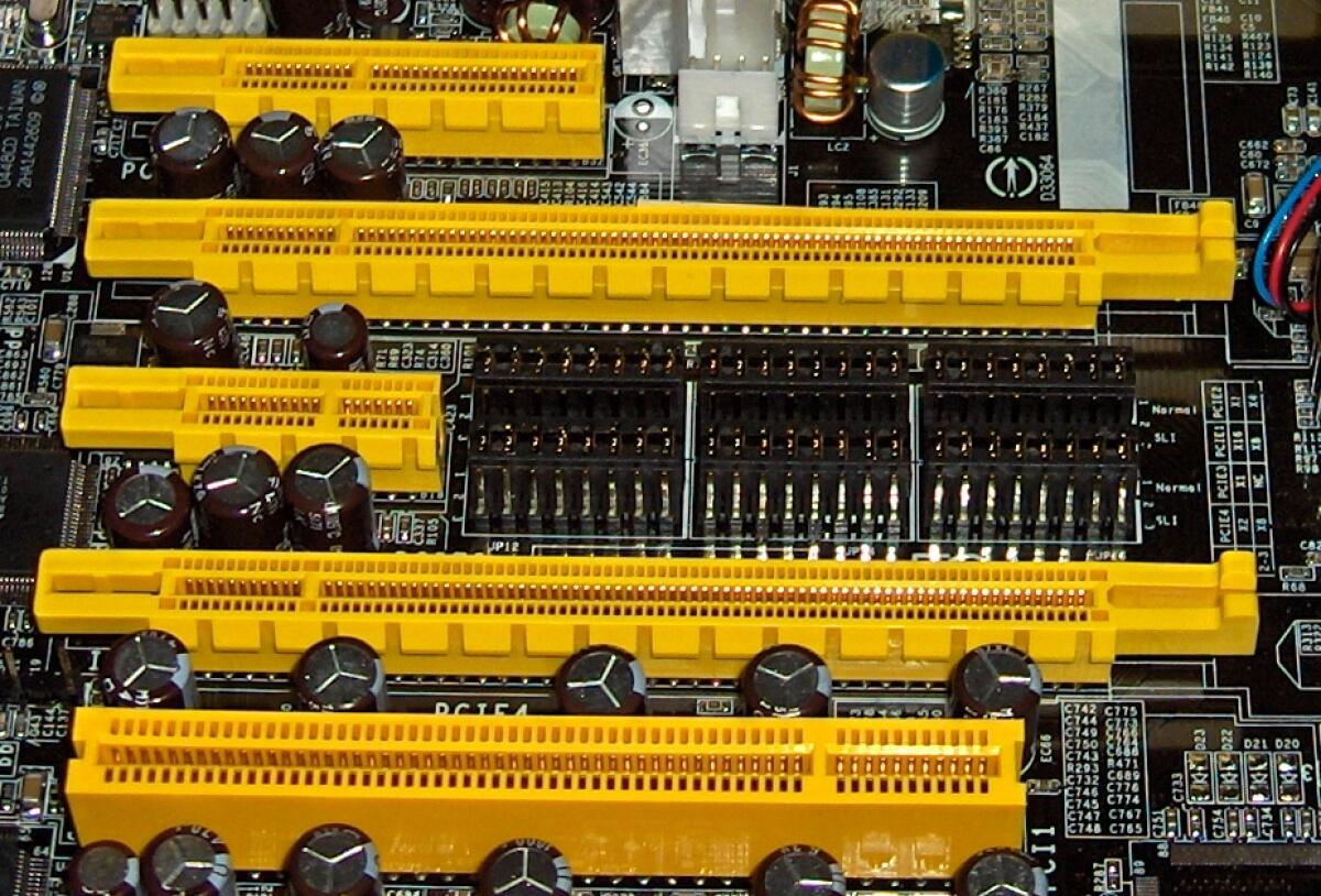 Annunciato lo standard PCI Express 7.0: arriverà nel 2025 - 