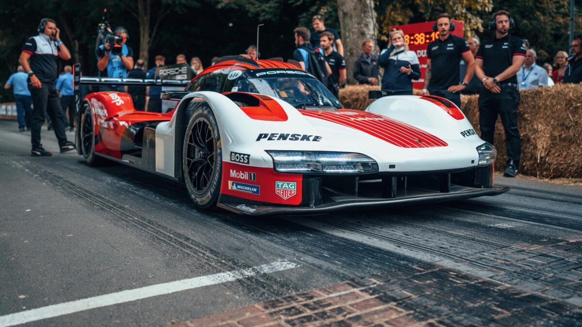 Porsche 963: presentata a Goodwood la vettura per il WEC e IMSA - Porsche 963: presentata a Goodwood la vettura per il WEC e IMSA