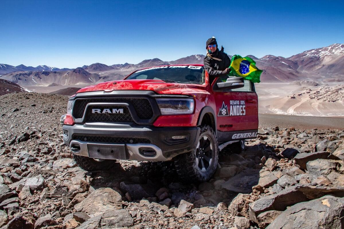 Pickup Ram 1500: pilota scala le Ande con quello standard - Pickup Ram 1500: pilota scala le Ande con quello standard
