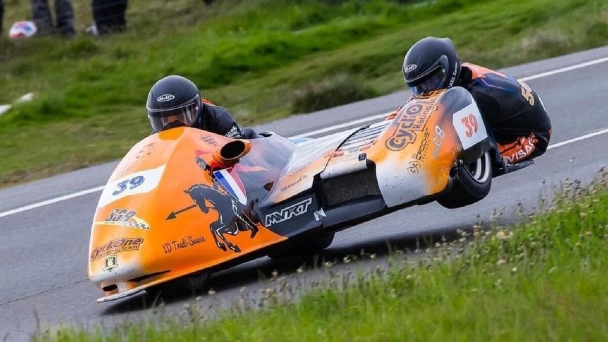 Tragedia al TT: Olivier Lavorel morto durante gara 1 dei sidecar, seconda vittima in una settimana - 