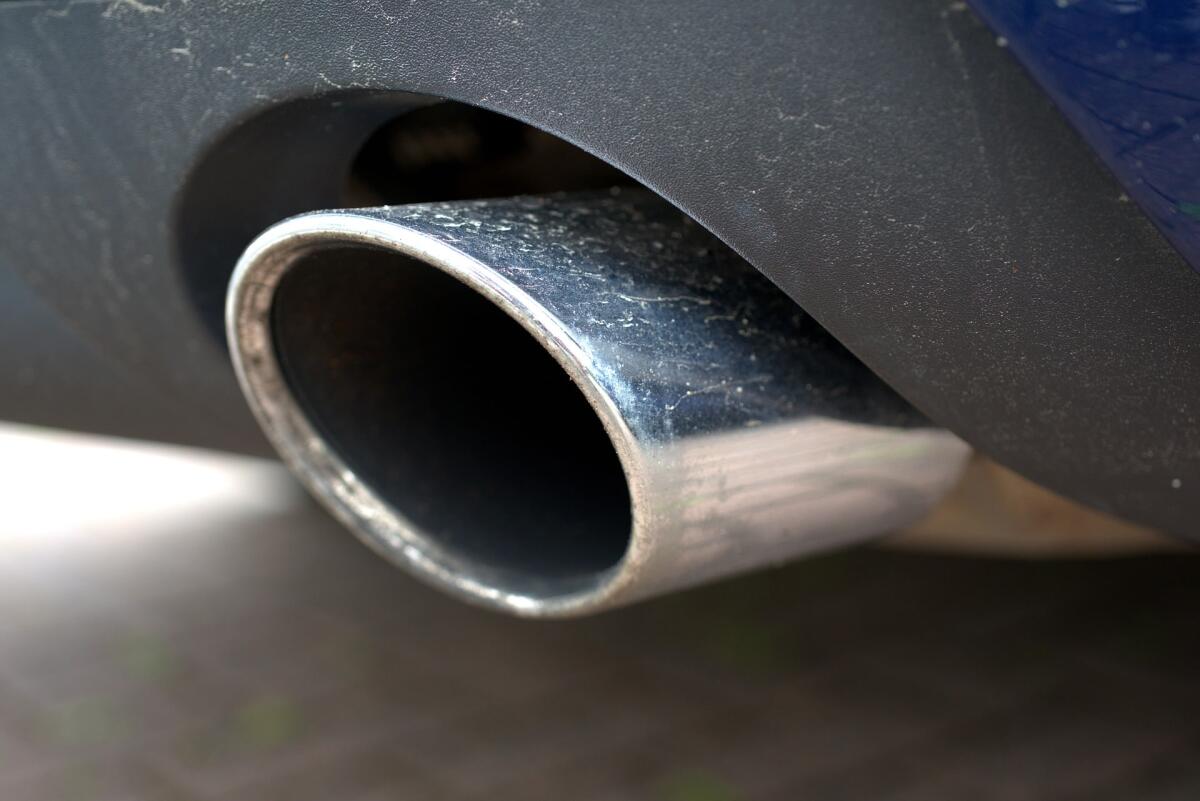 Stop vendita auto benzina e diesel dal 2035: via libera dal Parlamento europeo - Stop vendite auto benzina e diesel dal 2035: via libera dal Parlamento europeo