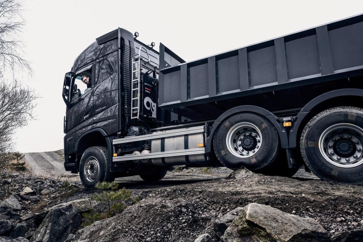 Volvo Trucks introduce nuove funzionalità per facilitare le manovre con i camion - 